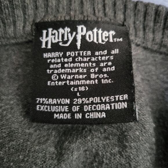 Harry Potter Gryffindor Sweater – Hot Topic Size L - Picture 8 of 9